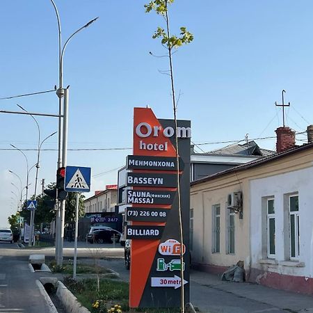 Orom Hotel Fergana Bagian luar foto