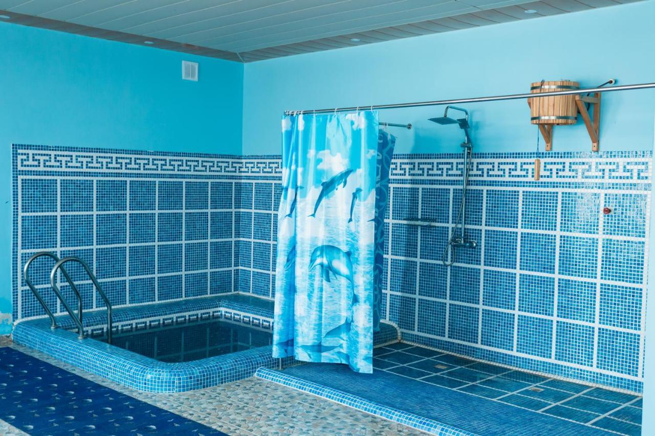 Orom Hotel Fergana Bagian luar foto